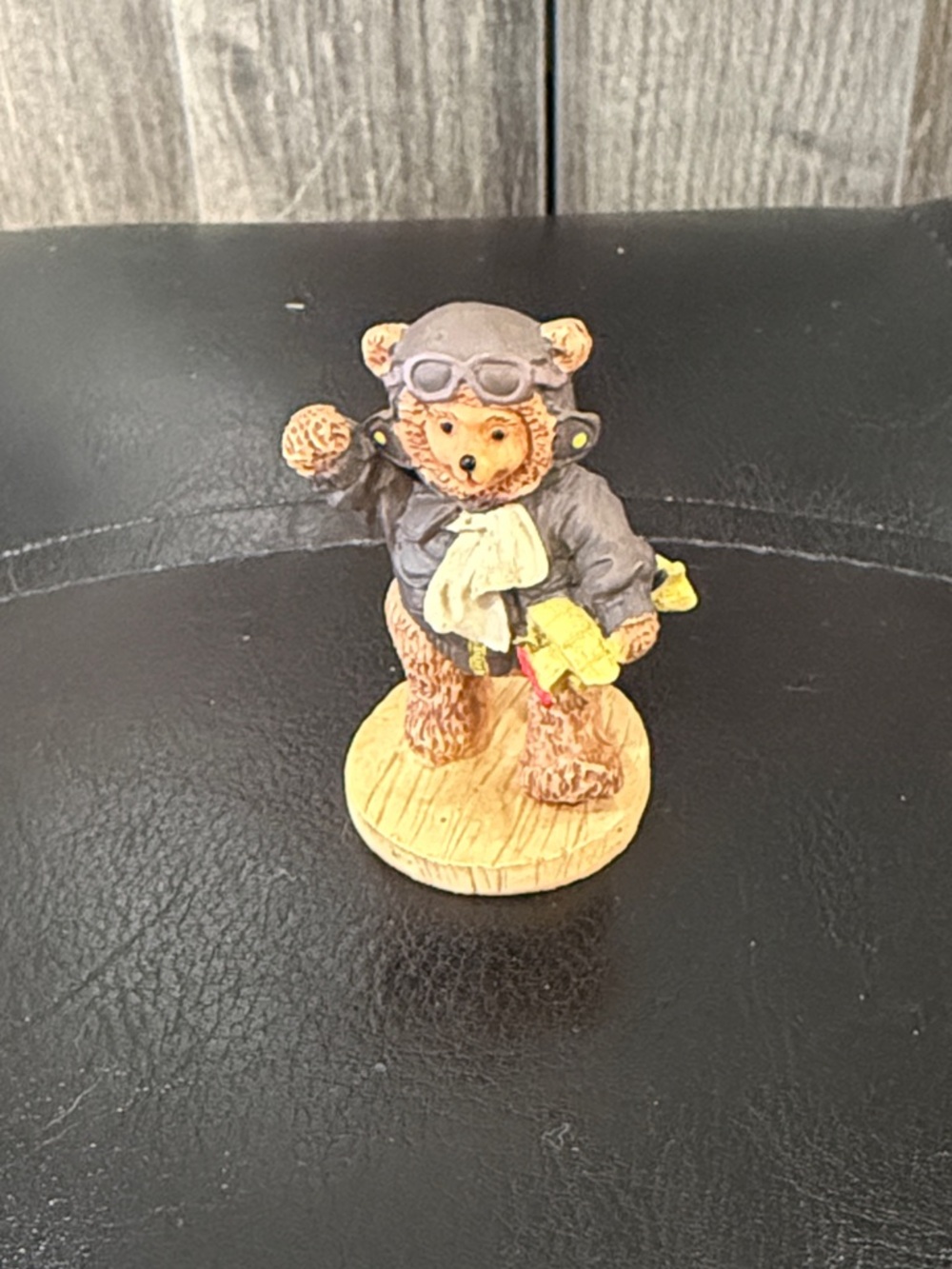 Vintage Yesteryears Pilot Aviation Bear Mini Figurine